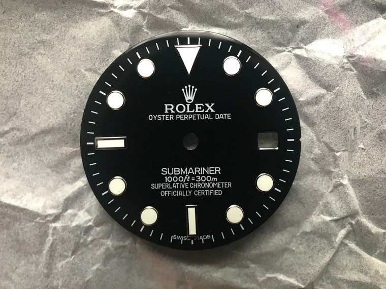 29mm 116610 Glossy Black Submariner Dial Marked Rolex Symbol With Super Blue-Green Luminova  For Mens Watch With Date Window Fit ETA  2836 Or 2824 Or MIYOTA 8215 Or DG 2813 Automatic Movement