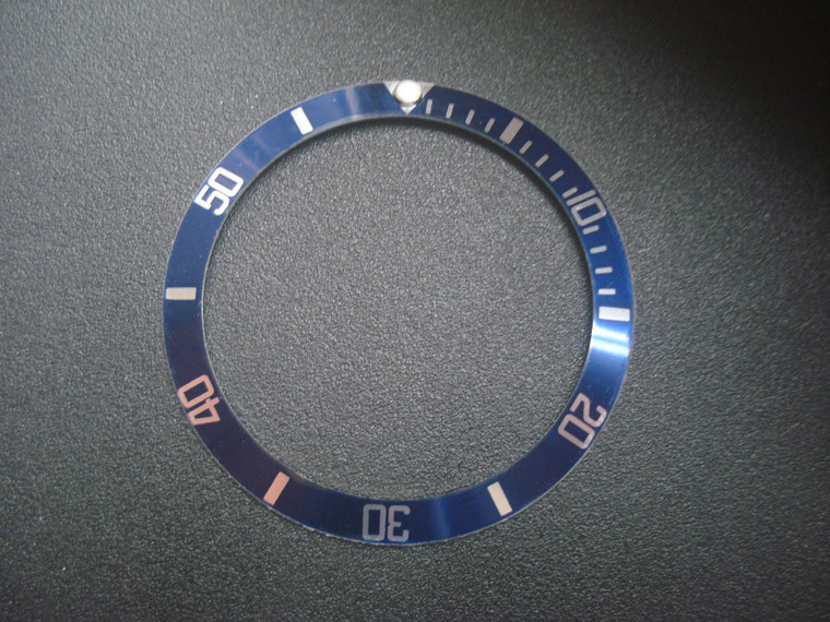 Vintage Style Of Blue Aluminum Bezel Insert With Silver Numbers For Rolex 40mm Submariner Watch Case Of  16800, 16803, 16808, 16610, 16613, 16618