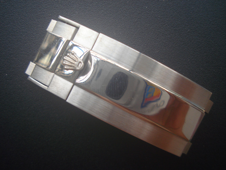 Rolex Signed Stainless Steel Polished Center Flip-Lock Hidden Clasp With Adjustable End Link For New Style Of Mens 20mm Rolex Submariner 116610 Or 114060 Oyster Watch Band Bracelet 