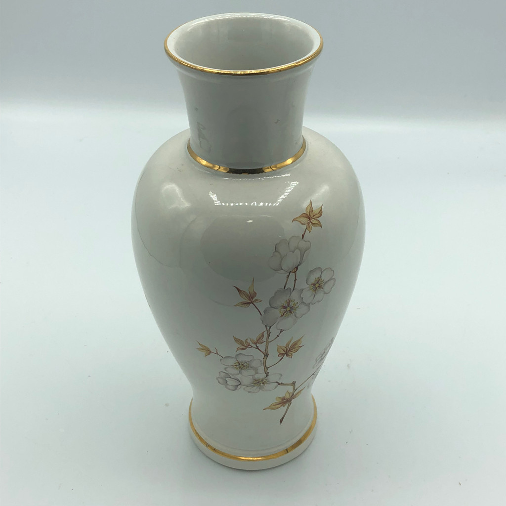 Vintage 80s Hyalyn Ceramic Dogwood floral vase