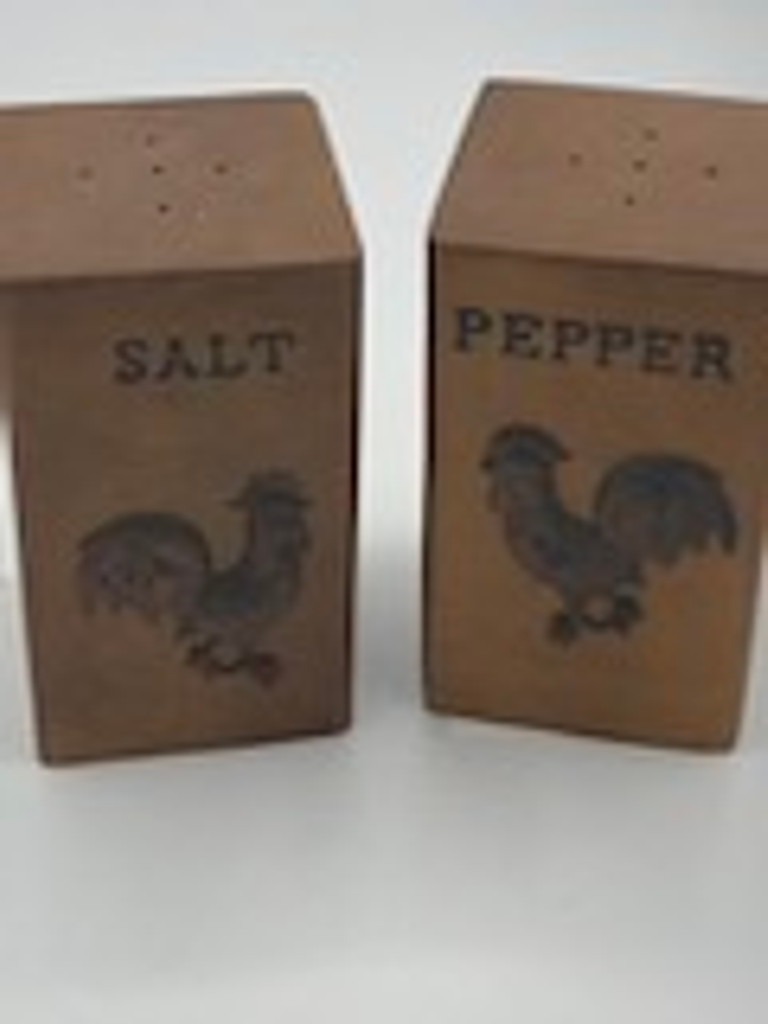 Vintage" Tilso "wooden salt & pepper shakers