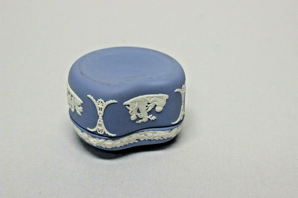 Vintage Wedgwood Jasperware blue trinket box