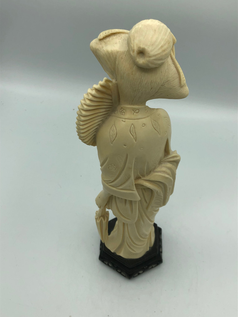 Santini Composite Female Asian Figurine