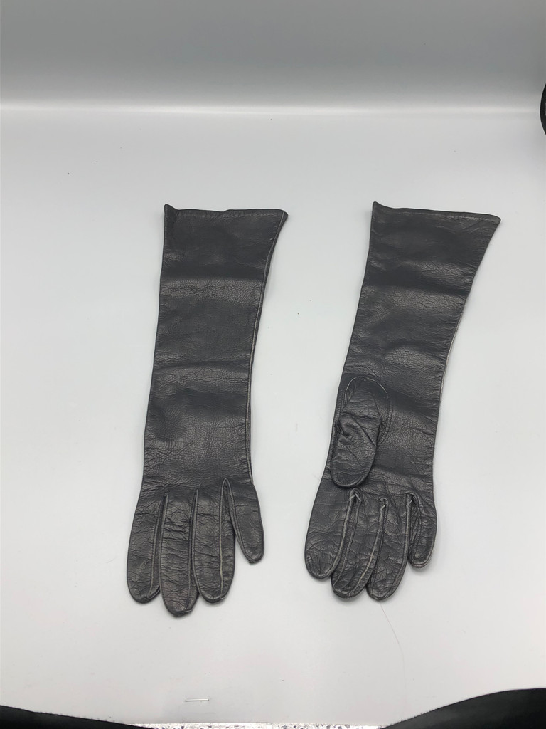 Kauffman long black gloves