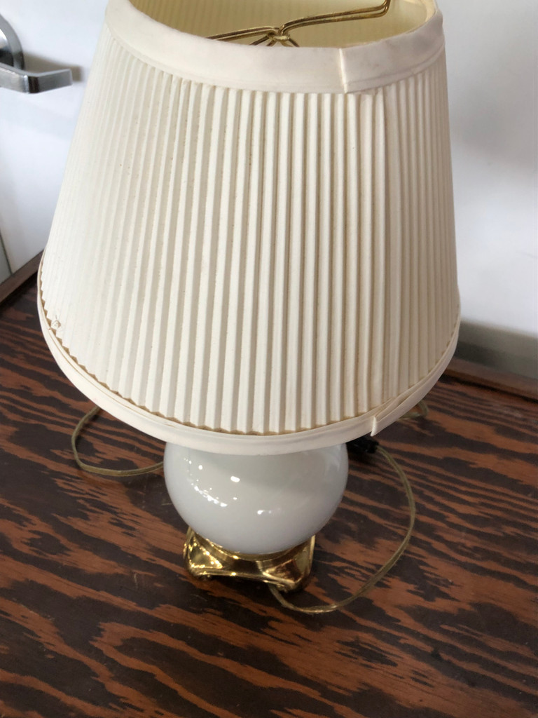 Ethan Allen floral lamp