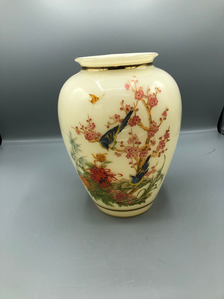 Vintage Bristol glass Nightingale vase