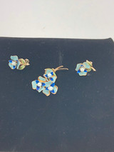 Weiss Enamel Pearl Flower brooch w/Clip On  Earrings