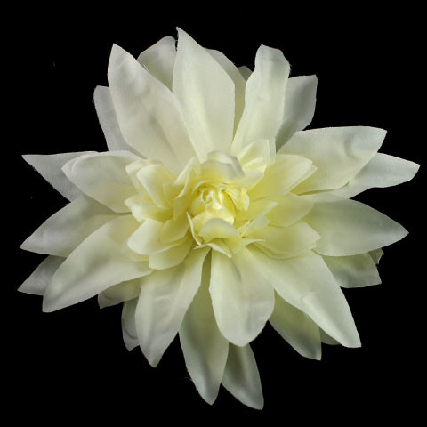 FR101116-Cream Flower Pins