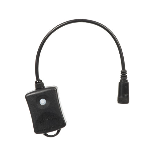Vickerman Vickerman WiFi Effects Mini Controller - an entry level wifi controller capable of foot controlling foot up to 400L on a single string, but can foot operate foot up to 4,000L 10 drops of 400L strings each when wired in parallel, where each dr