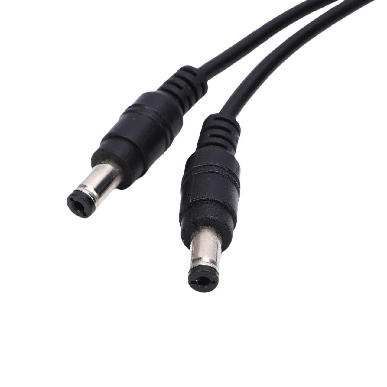 Guitar Pedal Current-Doubler Cable for Isolated DC Outputs — detail or usage view