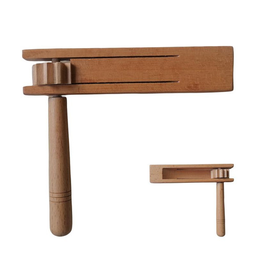 Handheld Wooden Percussion Ratchet – 14.5 cm – Product view