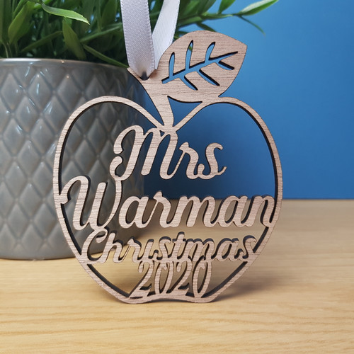 Personalised Teachers Apple Name Hanger / Door Plaque. End of Year Thank You Gift from Pupil