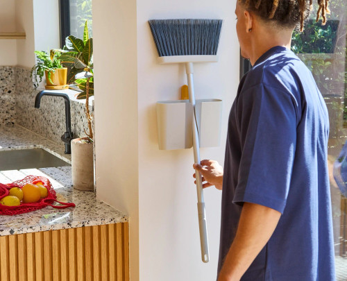 Joseph Joseph CleanTech™ Wall-Mounted Broom
