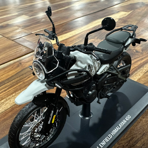 Royal Enfield New Himalayan Scale Model Kamet White
