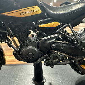 Royal Enfield New Himalayan Scale Model Hanle Black