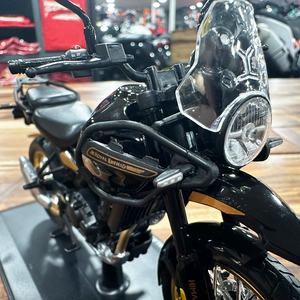 Royal Enfield New Himalayan Scale Model Hanle Black
