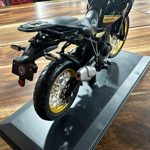 Royal Enfield New Himalayan Scale Model Hanle Black