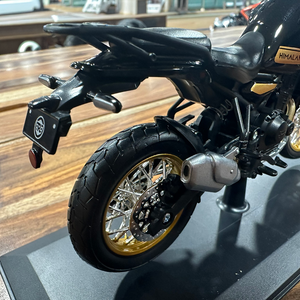 Royal Enfield New Himalayan Scale Model Hanle Black
