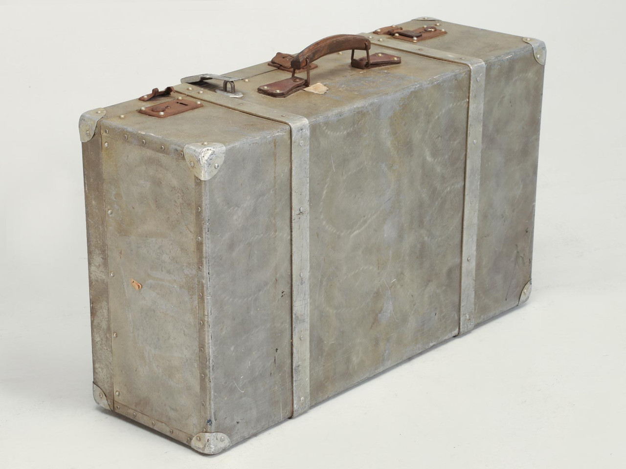 metal suitcase trunk