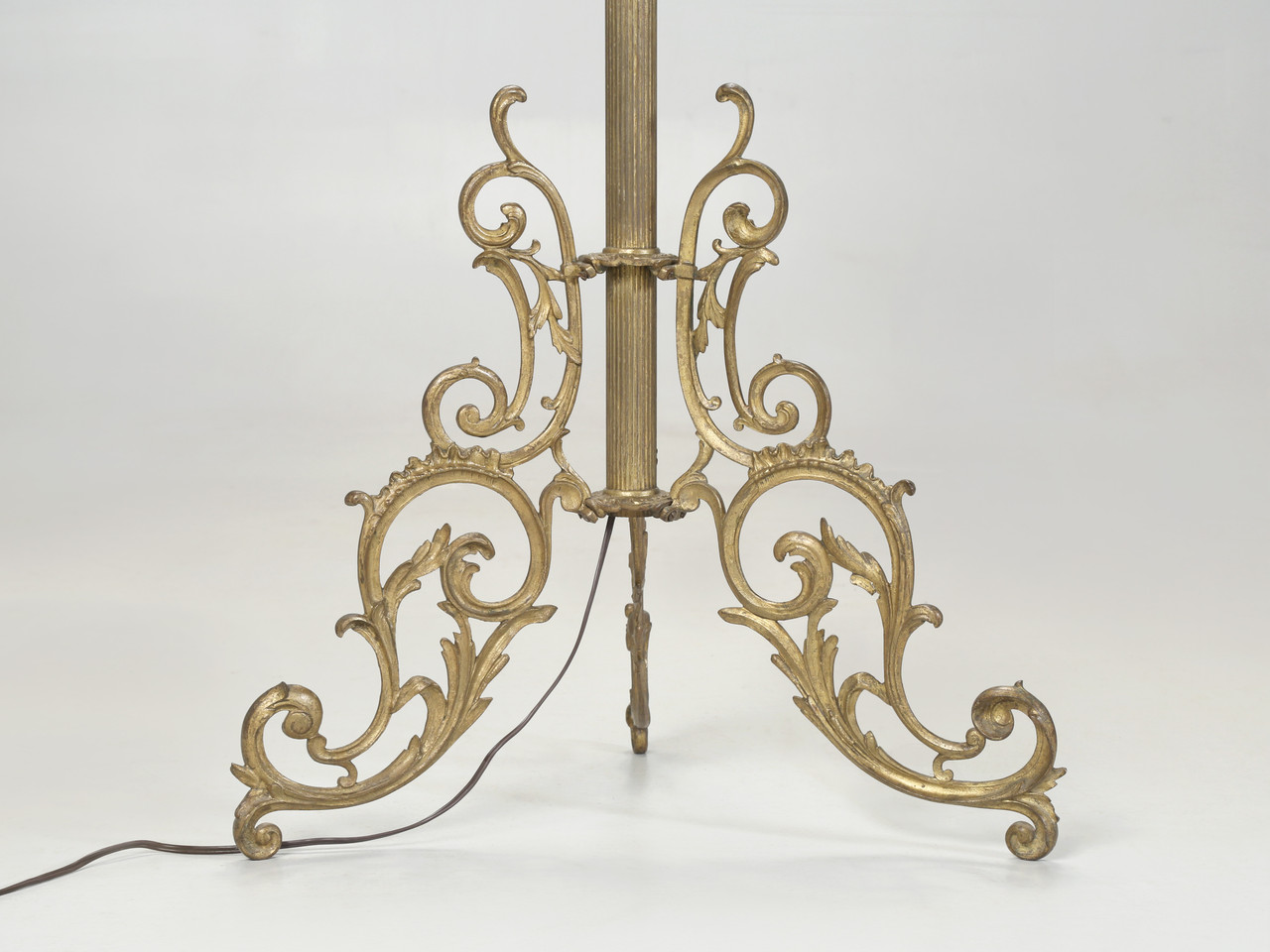 Vintage French Rococo Floor Lamp - Adjustable Height