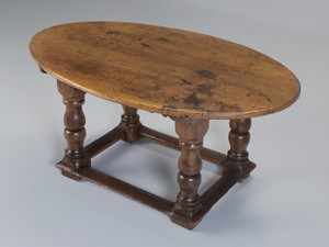 Antique French Oval Walnut Coffee/Tea Table Bordeaux c1700's Fabulous Patina Antique French Oval Walnut Coffee/Tea Table Bordeaux c1700's Fabulous Patina