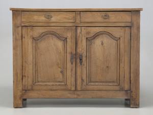 Antique French Louis XIII Style Buffet in Oak Antique French Louis XIII Style Buffet in Oak