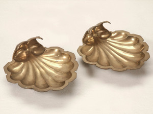 Vintage Heavy Solid Brass Footed Decorative Clamshell Dishes or Catchall Dishes