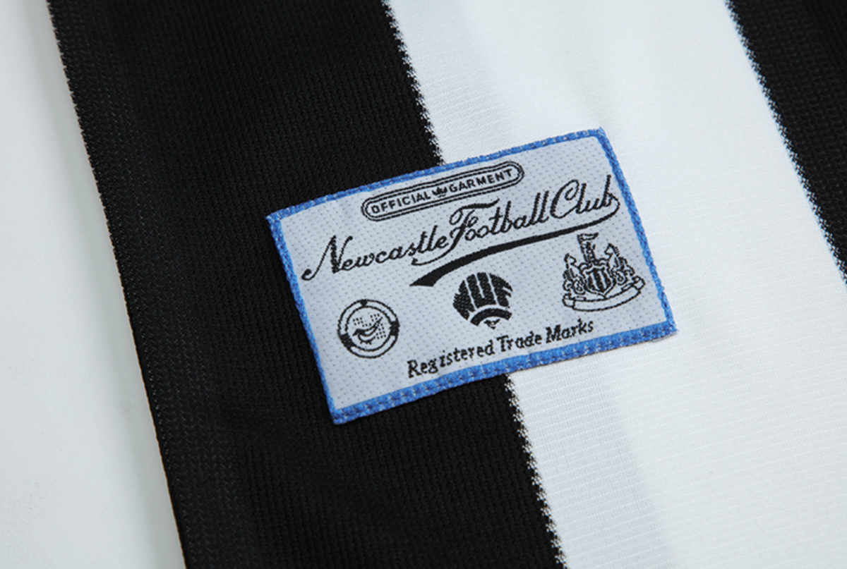 Newcastle United 95/97 Men's Home Retro Shirt