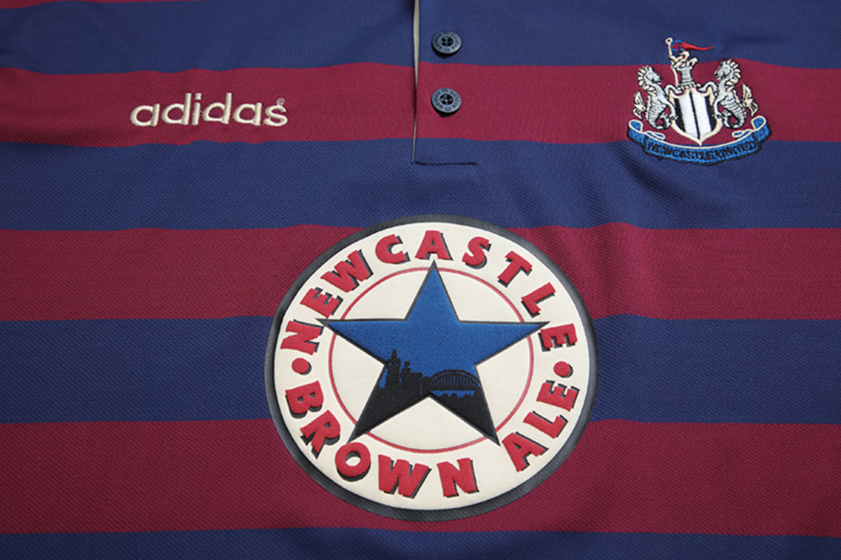 Newcastle United 95/96 Men's Away Retro Shirt