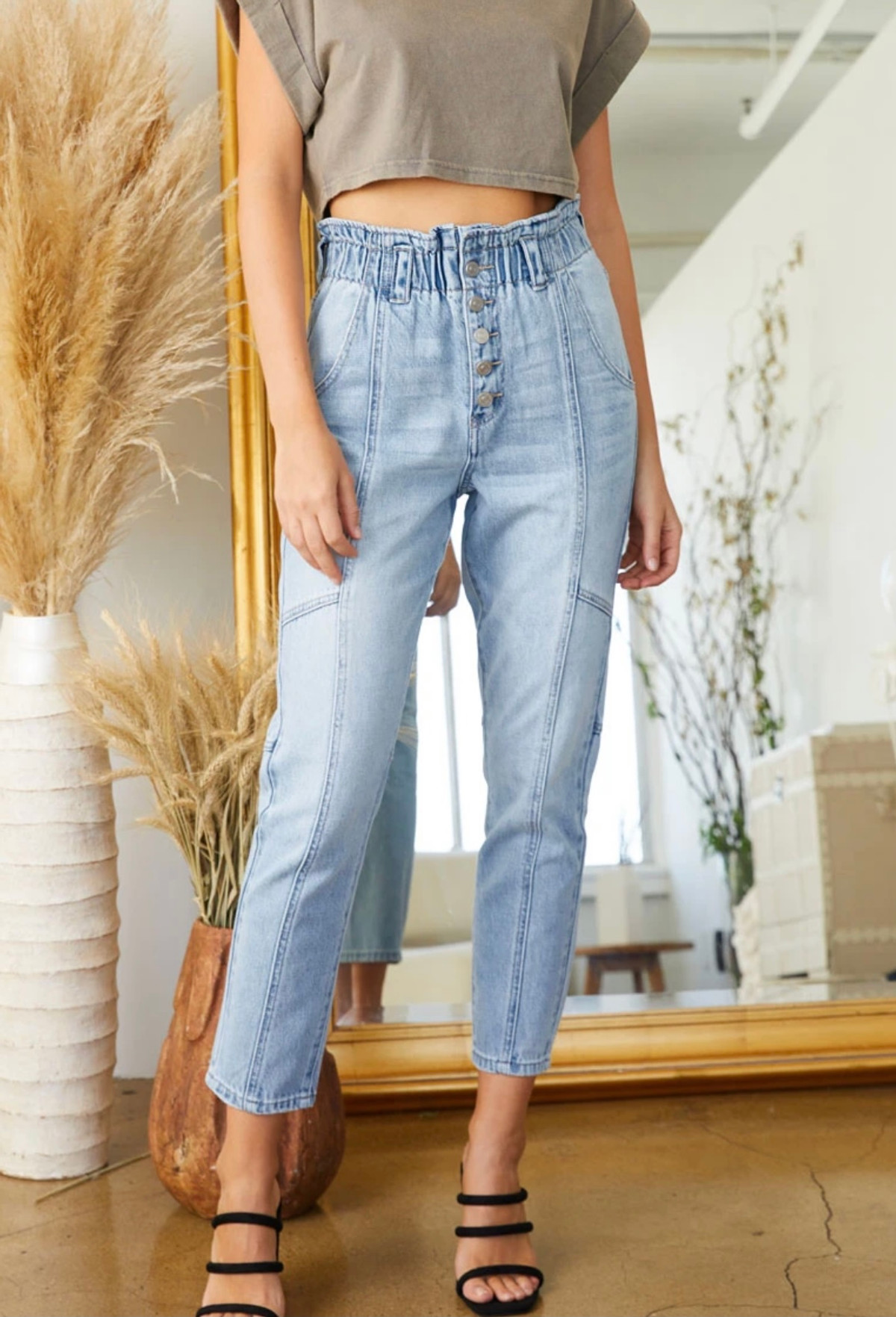 Women's Ultra High-Rise Light Wash Mom Jeans