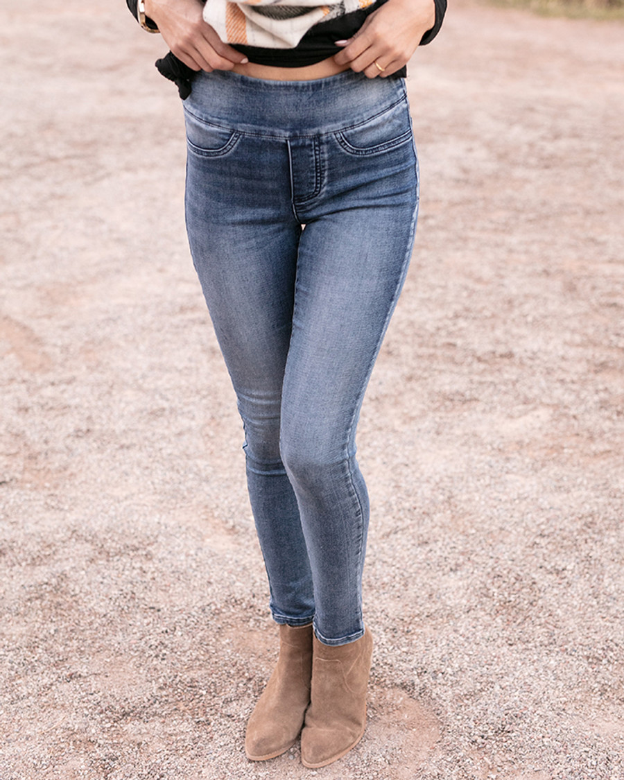 Grace and Lace Ultimate Everyday Jegging - Midwash