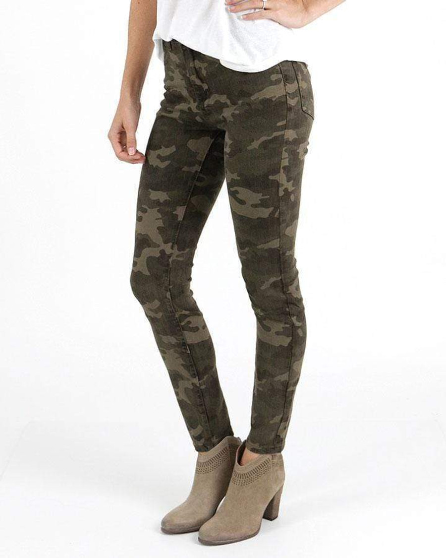 Grace and Lace Camo Mid-Rise Zip Up Jeggings