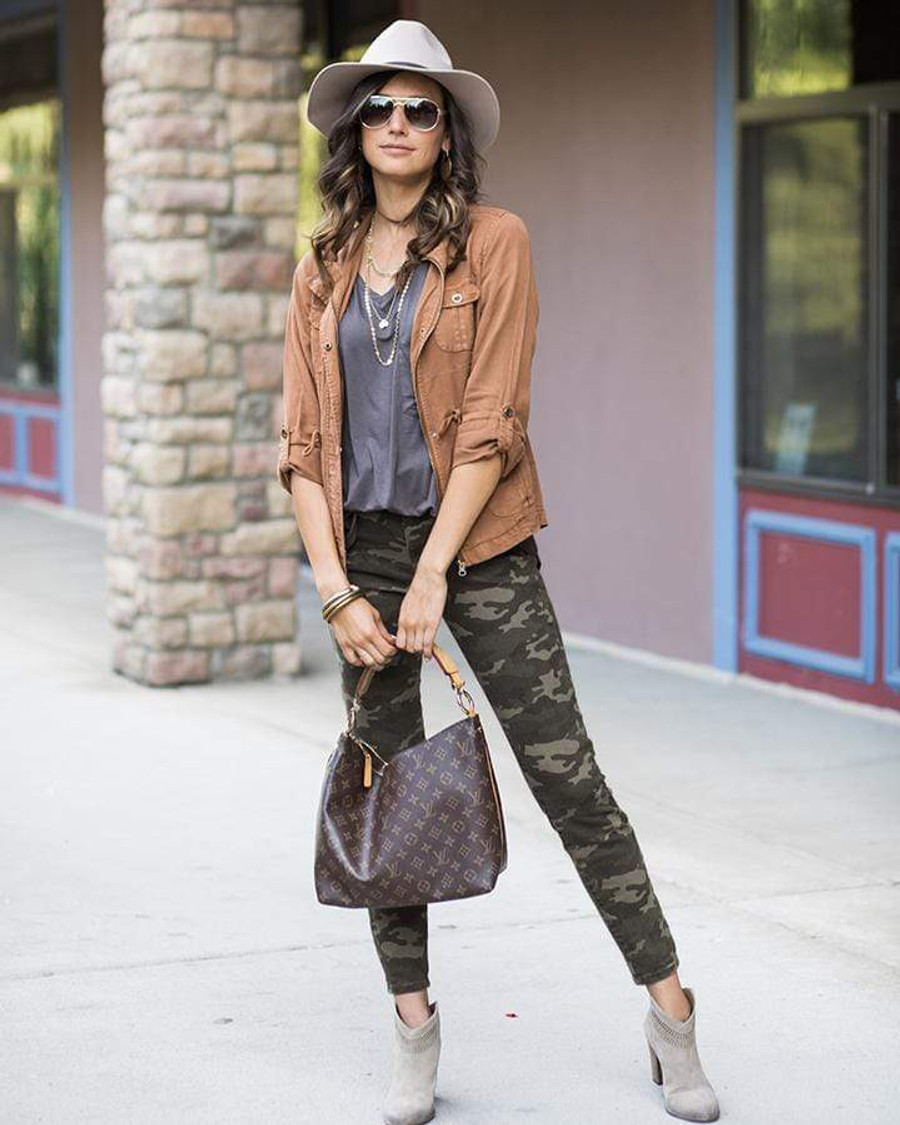 Grace and Lace Camo Mid-Rise Zip Up Jeggings