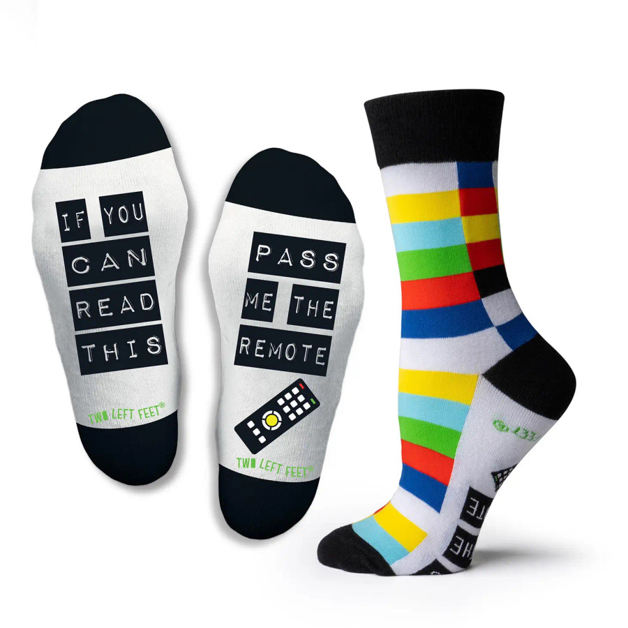 IF YOU CAN READ THIS …..Pass The Remote NOVELTY SOCKS