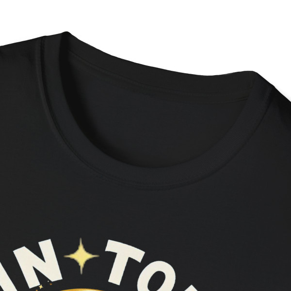 Gintong Suntok T-Shirt
