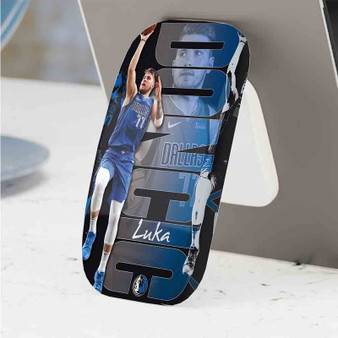 Pastele Best Luka Doncic Dallas Mavericks NBA Phone Click-On Grip Custom Pop Up Stand Holder Apple iPhone Samsung