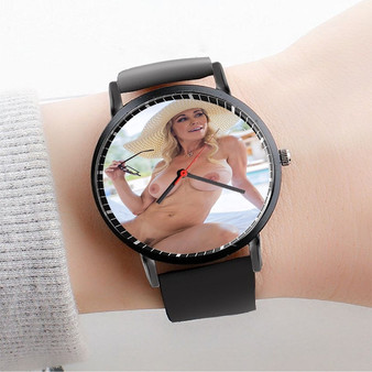 Pastele Brandi Love Custom Watch Awesome Unisex Black Classic Plastic Quartz Watch for Men Women Premium Gift Box Watches