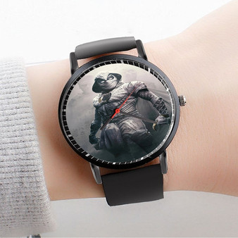 Pastele Moon Knight Custom Watch Awesome Unisex Black Classic Plastic Quartz Watch for Men Women Premium Gift Box Watches
