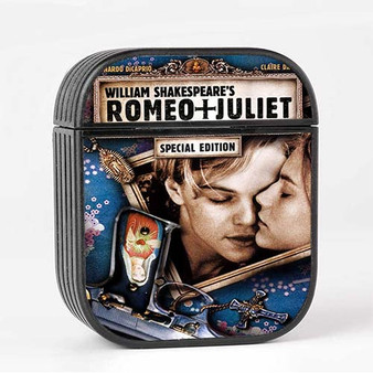 Pastele William Shakespeare s Romeo and Juliet 2 Custom AirPods Case Cover Awesome Personalized Apple AirPods Gen 1 AirPods Gen 2 AirPods Pro Hard Skin Protective Cover Sublimation Cases