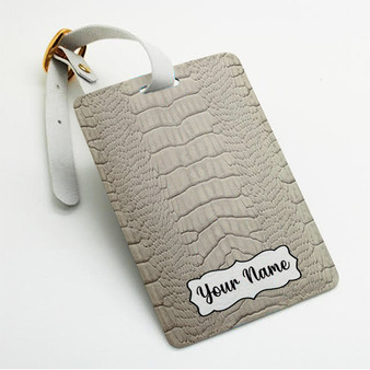 Pastele White Alligator Skin Custom Luggage Tags Personalized Name PU Leather Luggage Tag With Strap Awesome Baggage Hanging Suitcase Bag Tags Name ID Labels Travel Bag Accessories