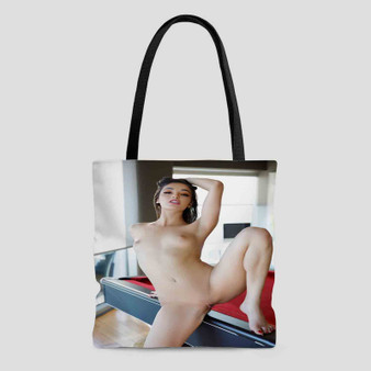Pastele Emily Willis Naked Custom Tote Bag Personalized Awesome Unisex Polyester Cotton Bag AOP All Over Print Tote Bag School Work Travel Bags Fashionable Totebag