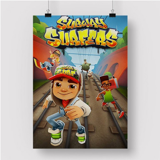 Game Subway Surfer 1 Vintage Art Canvas Poster Wall Art Decor Picture  Painting for Living Room Bedroom Decoration 30×45cm Frame: : Home  & Kitchen