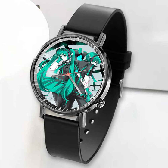 Pastele New Hatsune Miku Vocaloid Love is War Custom Unisex Black Quartz Watch Premium Gift Box Watches
