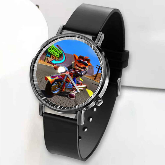 Pastele New Crash Bandicoot Custom Unisex Black Quartz Watch Premium Gift Box Watches