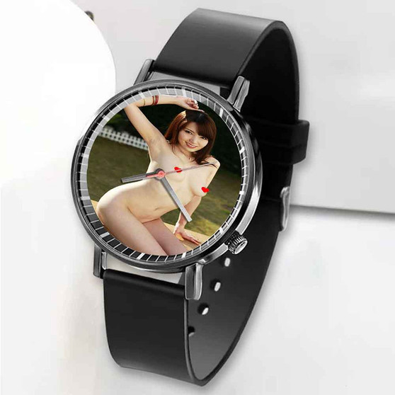 Pastele New Yui Hatano New Custom Unisex Black Quartz Watch Premium Gift Box Watches