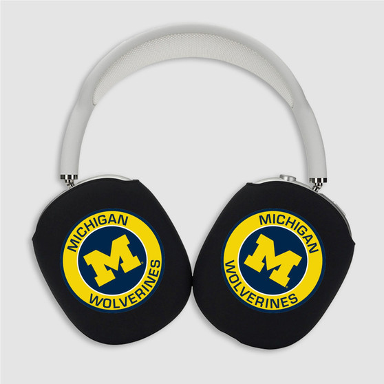 Pastele Michigan Wolverines Custom AirPods Max Case Cover Personalized Hard Smart Protective Cover Shock-proof Dust-proof Slim Accessories for Apple AirPods Pro Max Black White Colors