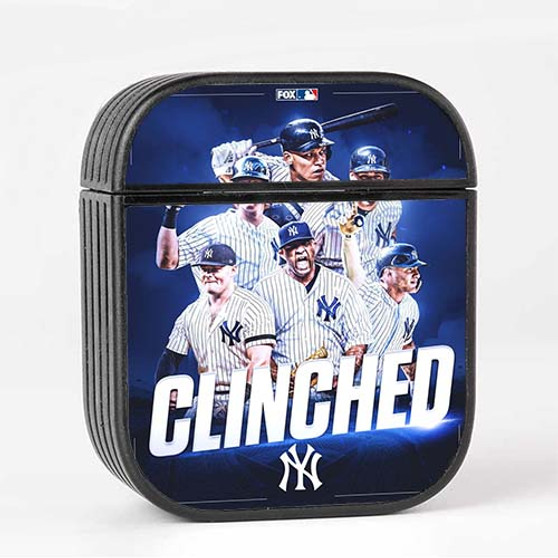Pastele Clinched New York Yankees Custom AirPods Case Cover Awesome Personalized Apple AirPods Gen 1 AirPods Gen 2 AirPods Pro Hard Skin Protective Cover Sublimation Cases