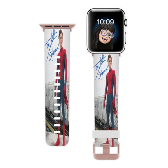 Pastele Tom Holland Spiderman Signed Custom Apple Watch Band Awesome Personalized Genuine Leather Strap Wrist Watch Band Replacement with Adapter Metal Clasp 38mm 40mm 42mm 44mm Watch Band Accessories