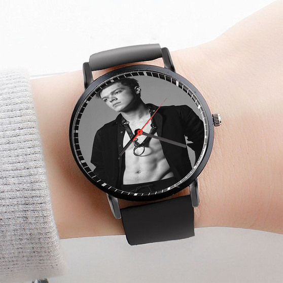 Pastele Cameron Monaghan Art Watch Custom Unisex Black Quartz Watch Premium Gift Box Watches