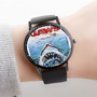Pastele Jaws Movie Poster Custom Watch Awesome Unisex Black Classic Plastic Quartz Watch for Men Women Premium Gift Box Watches